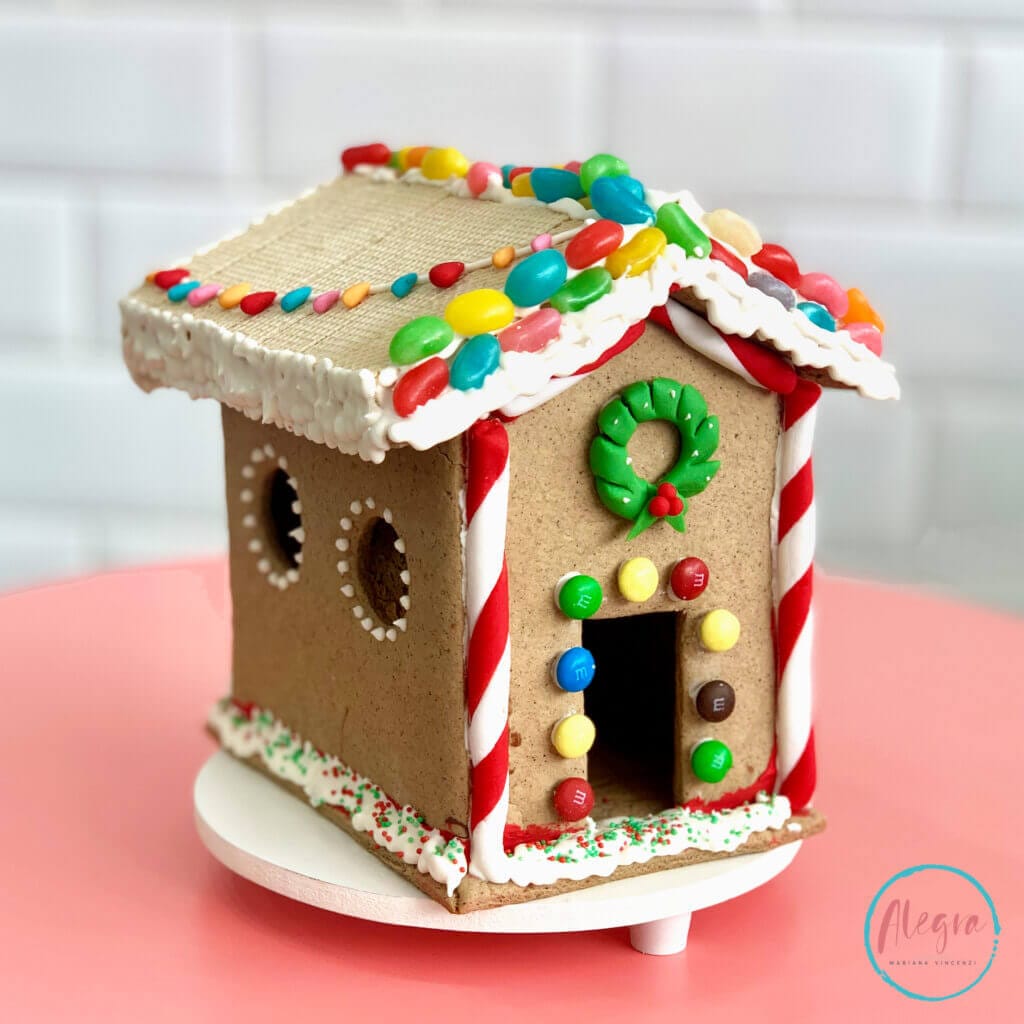 Casa de Gingerbread Frente da Coleção de Bolos de Natal da Alegra