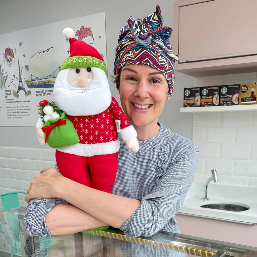 Mariana Vincenzi com Papai Noel na Alegra